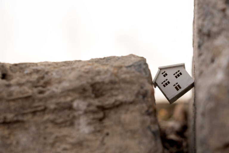 Damaged California home showing the need for earthquake insurance